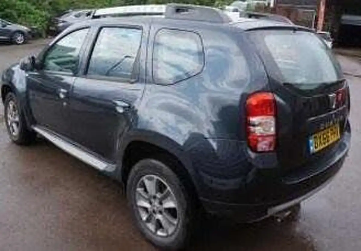 2016-dacia-duster-15dci-laureate-110bhp-4x4-ss-station-wagon-5d-big-1