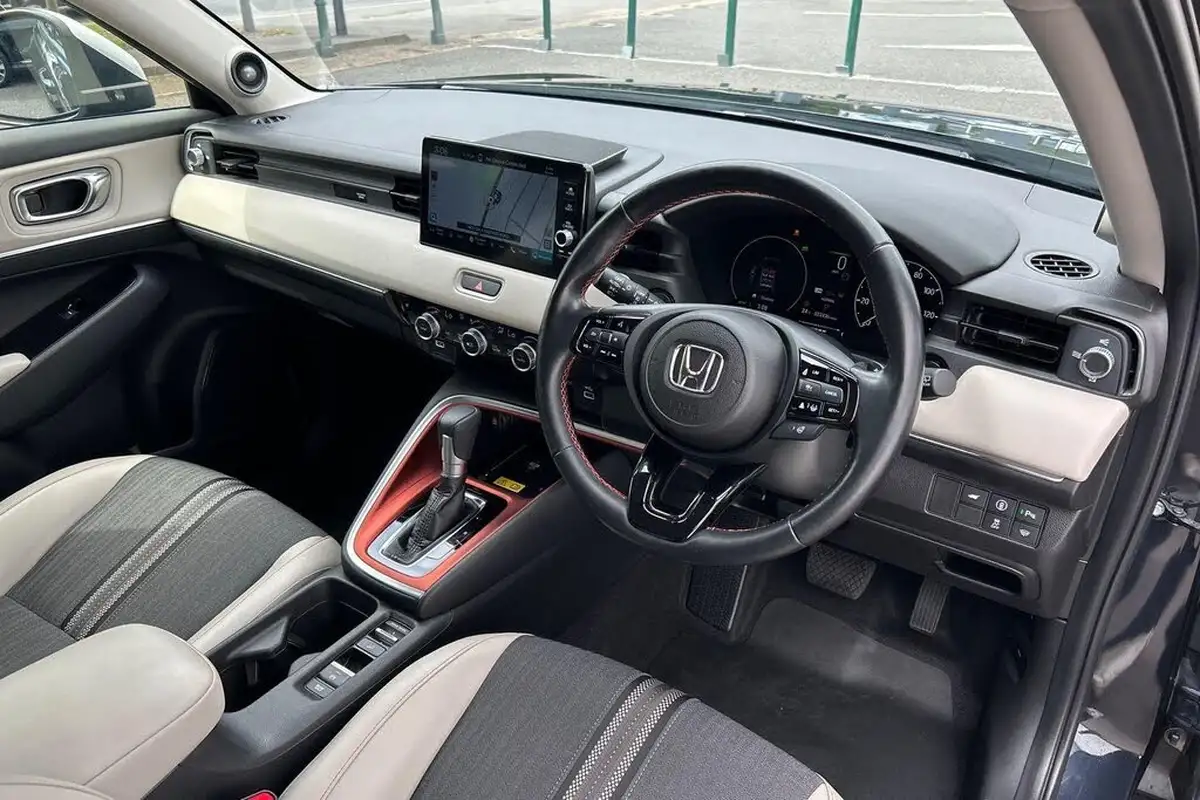 2022-honda-hr-v-15-i-mmd-advance-style-big-19