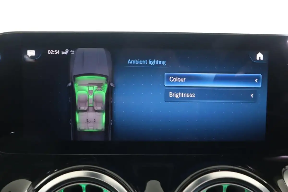 2022-mercedes-benz-glb-class-20d-glb220d-amg-line-premium-plus-big-41