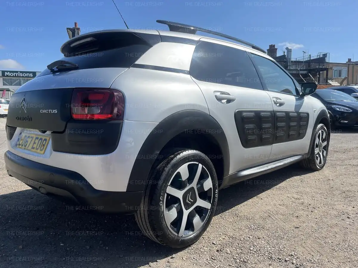 2017-citroen-c4-cactus-12-puretech-flair-82ps-big-5
