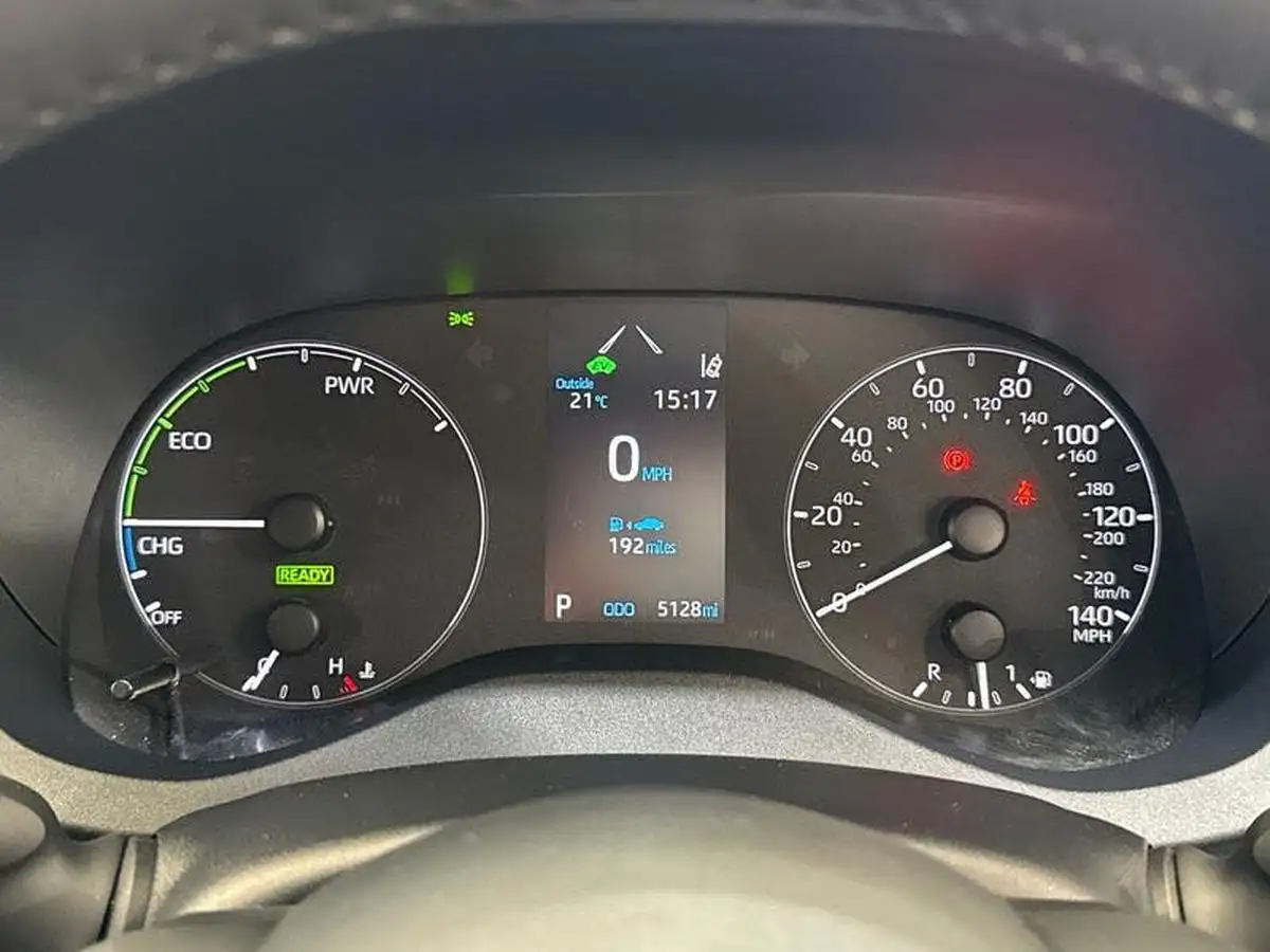 2021-toyota-yaris-15-vvt-i-icon-114bhp-hybrid-1490cc-e-cvt-big-18
