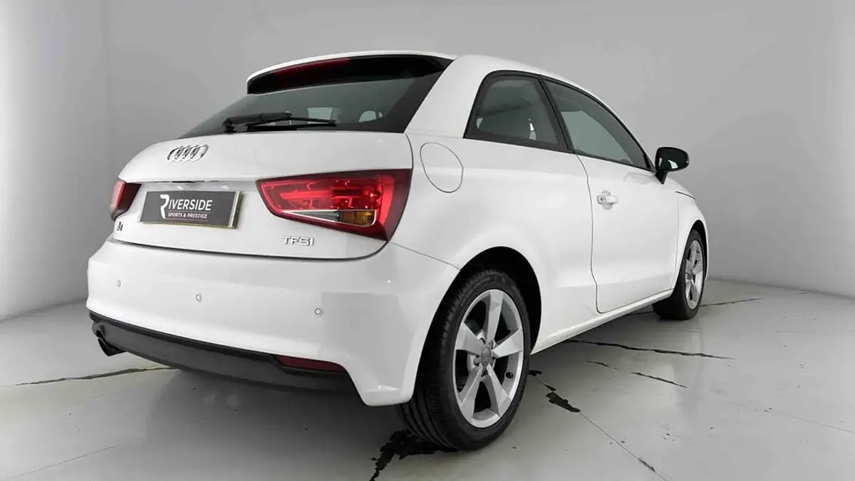 2016-audi-a1-10-tfsi-sport-hatchback-3d-big-18
