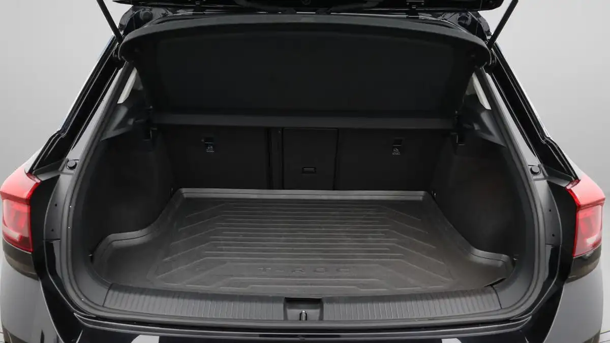 2019-volkswagen-t-roc-15-tsi-se-big-17