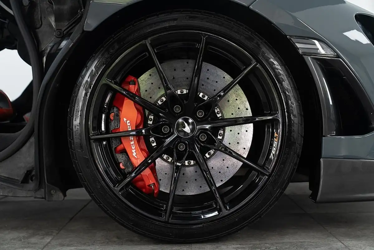 2021-mclaren-765lt-40-coupe-big-13