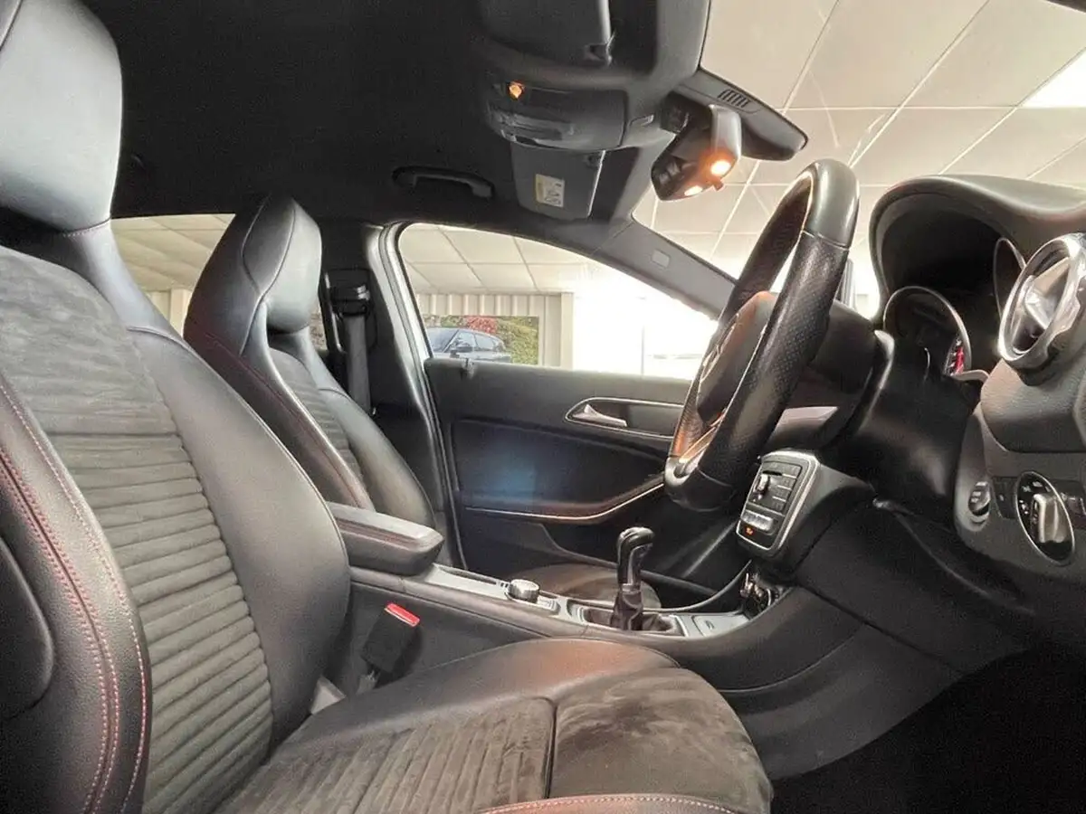 2018-mercedes-benz-gla-class-21d-gla-200d-amg-line-134bhp-ss-big-24
