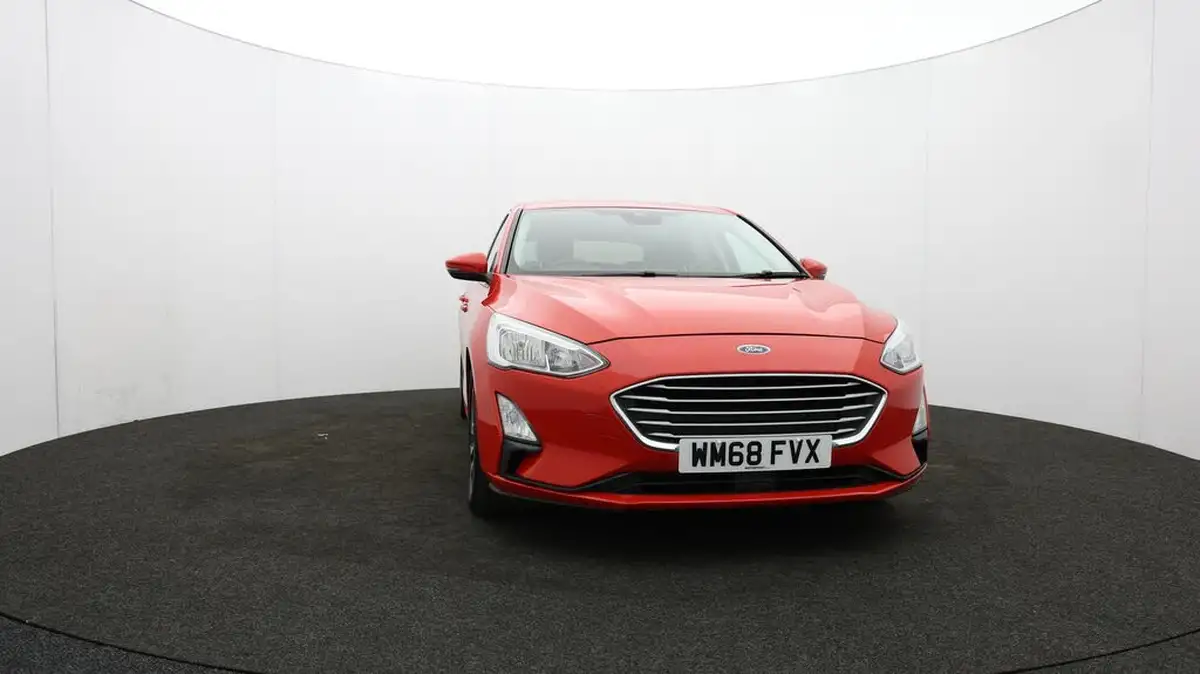 2018-ford-focus-10t-zetec-125ps-hatchback-big-52
