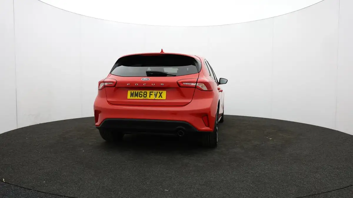 2018-ford-focus-10t-zetec-125ps-hatchback-big-76