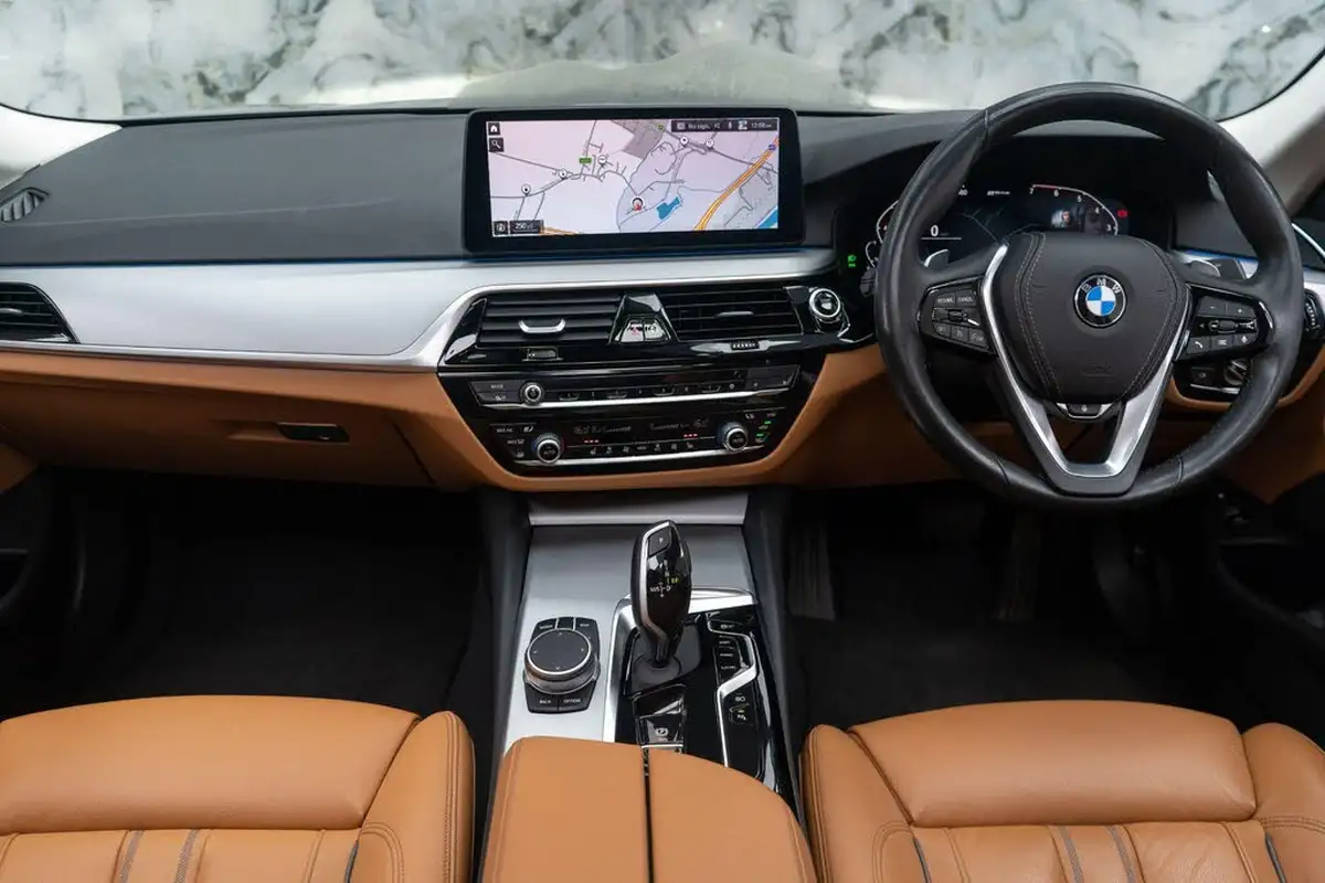 2020-bmw-5-series-20-530e-se-292bhp-saloon-4d-auto-big-10
