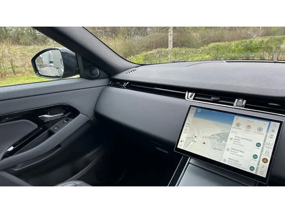 2024-land-rover-range-rover-evoque-15-p300e-s-big-19