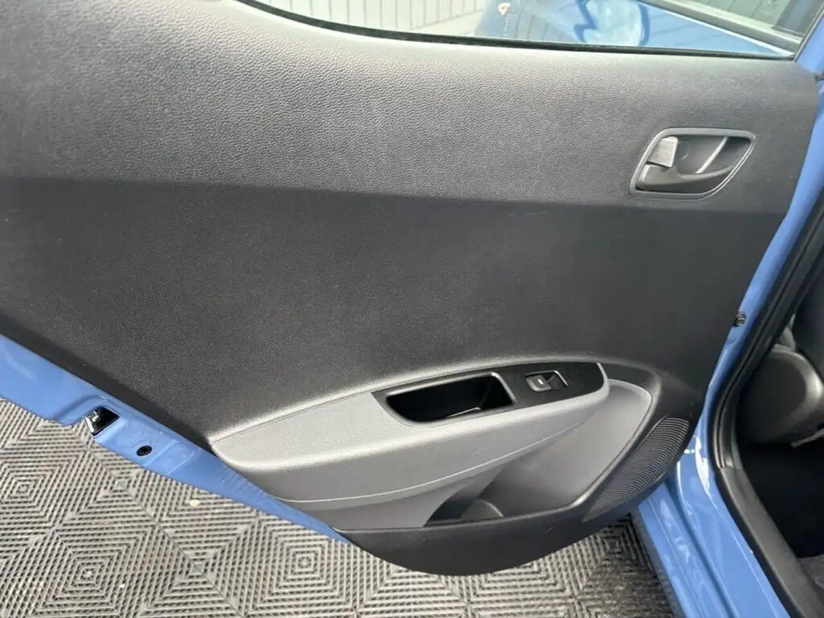 2017-hyundai-i10-10-se-big-40