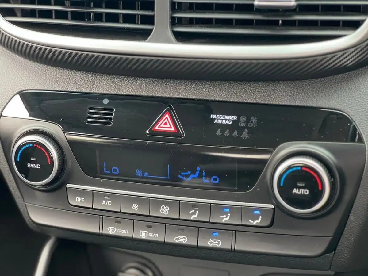 2019-hyundai-tucson-16-gdi-se-nav-big-35