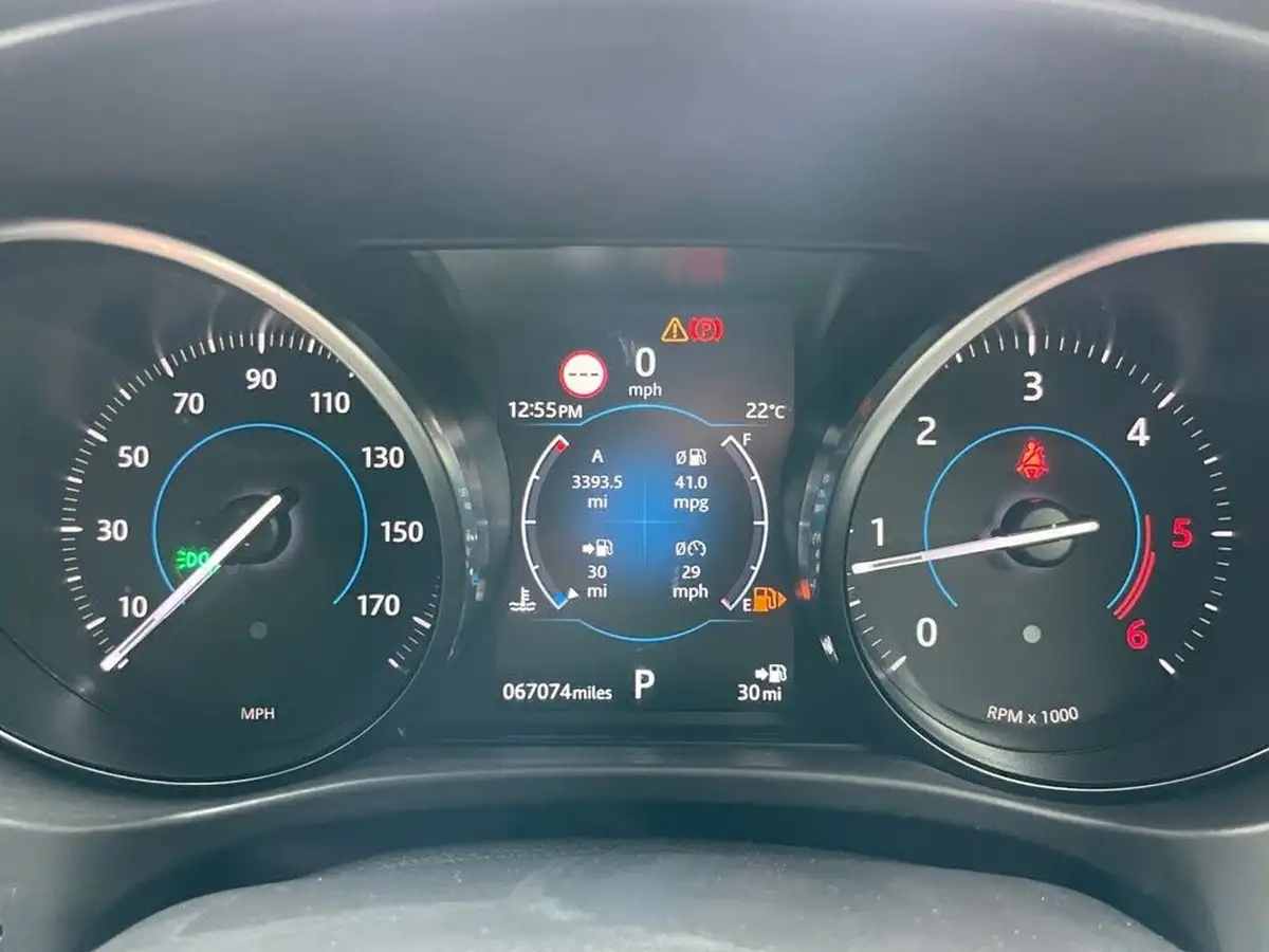 2018-jaguar-f-pace-20-i4d-r-sport-180ps-awd-auto-big-36