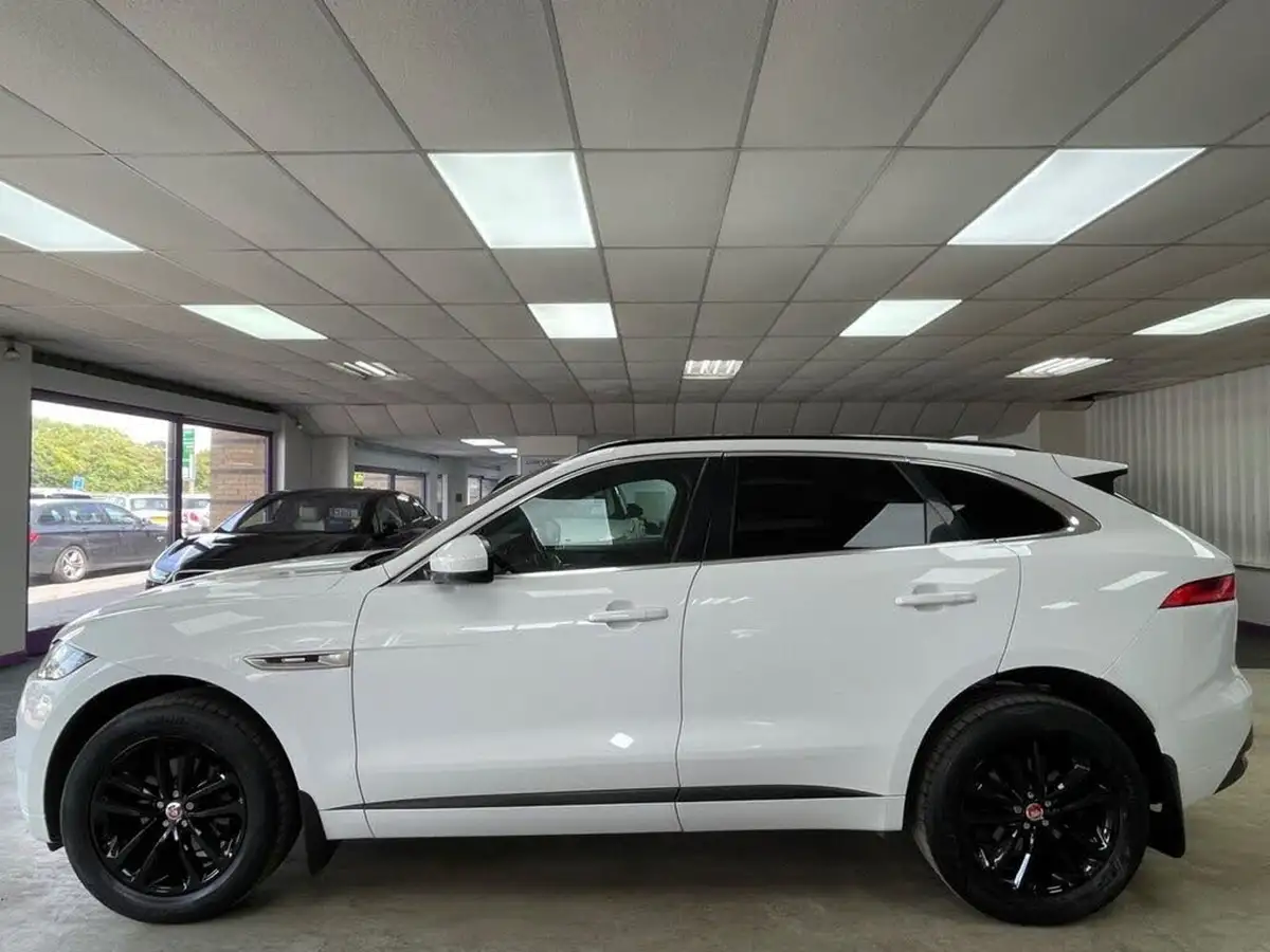 2018-jaguar-f-pace-20-i4d-r-sport-180ps-awd-auto-big-12