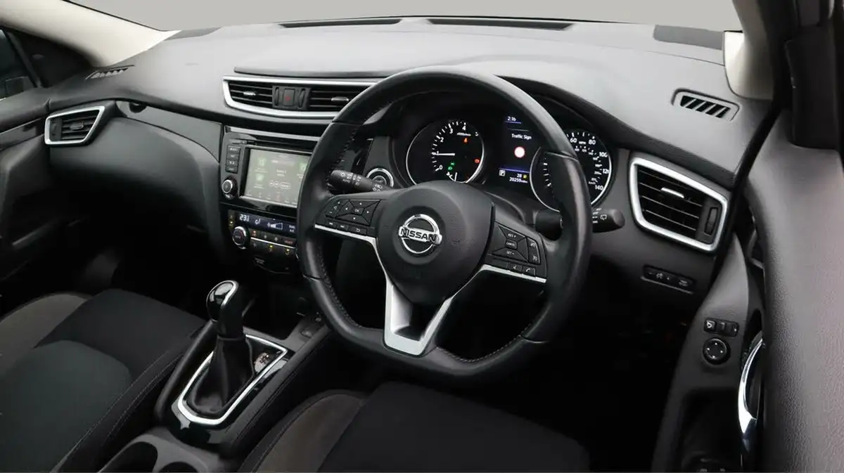 2020-nissan-qashqai-13-dig-t-n-connecta-160ps-dct-big-10