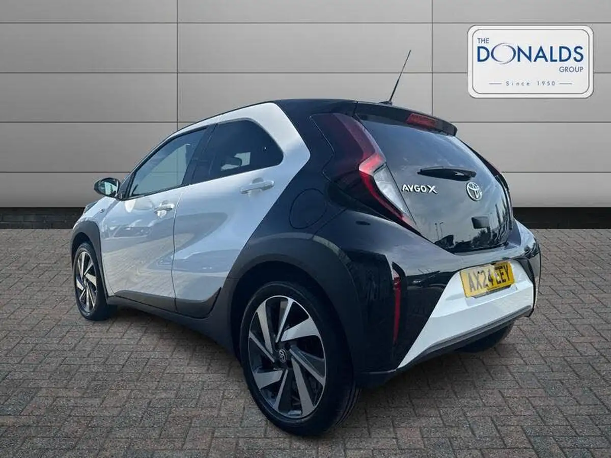 2024-toyota-aygo-x-10-vvt-i-edge-big-1