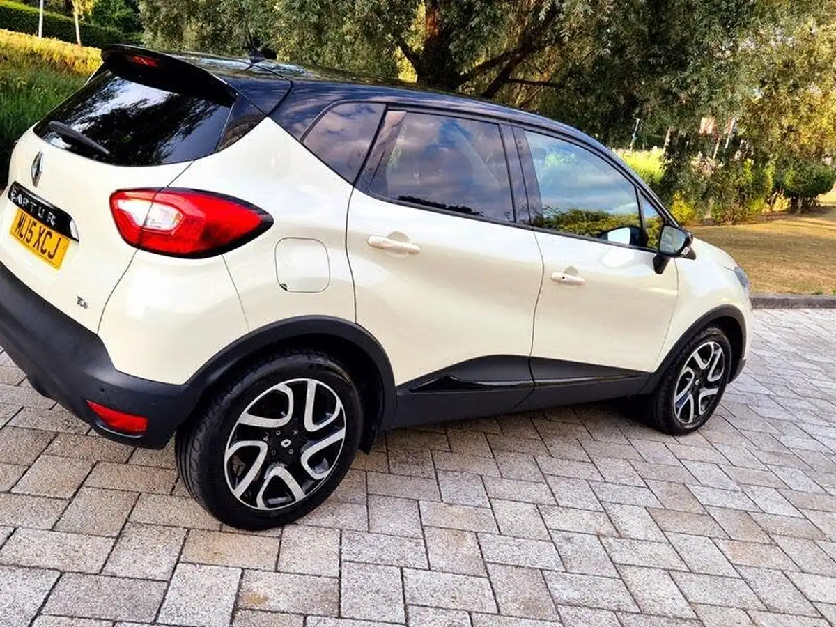 2015-renault-captur-09-dynamique-s-big-2
