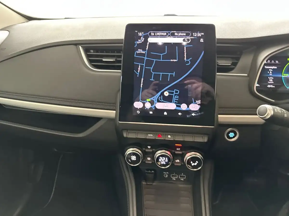 2022-renault-zoe-e-gt-line-big-19