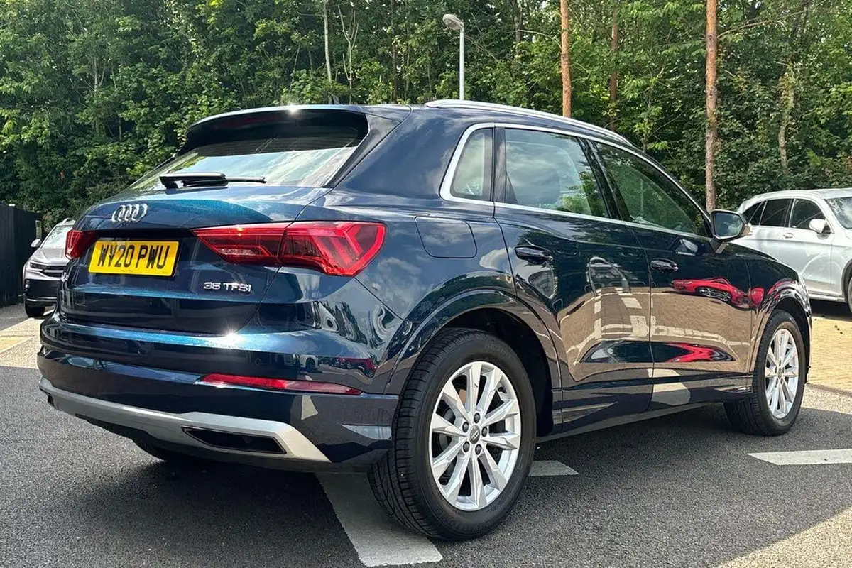 2020-audi-q3-15-35-tfsi-sport-cod-station-wagon-1498cc-big-5