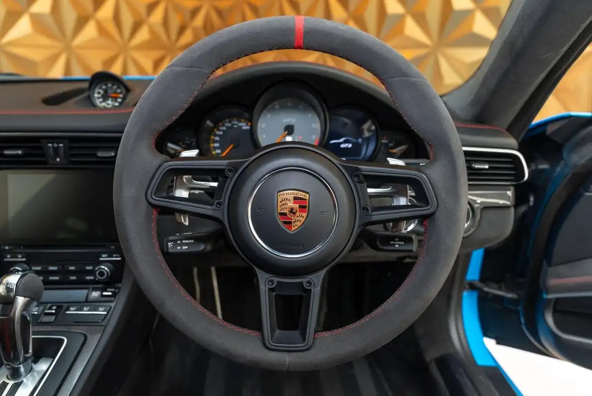 2018-porsche-911-40-gt3-pdk-big-16
