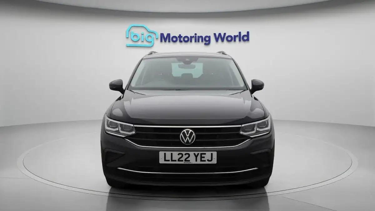 2022-volkswagen-tiguan-14-tsi-life-big-2