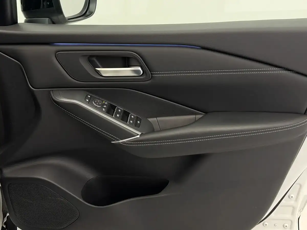 2024-nissan-qashqai-13-dig-t-n-connecta-158ps-mild-hybrid-glass-roof-pack-xtronic-big-17