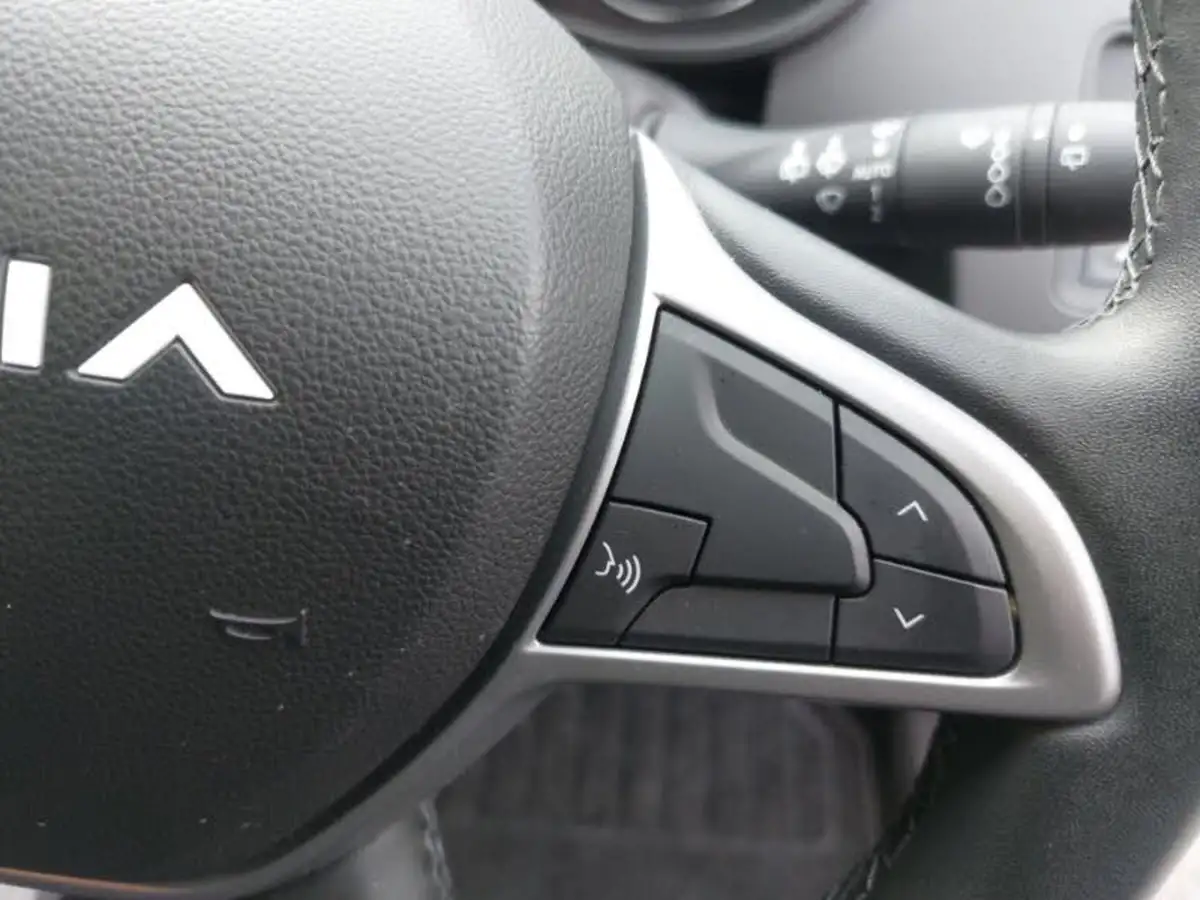 2024-dacia-duster-09-tce-journey-big-14