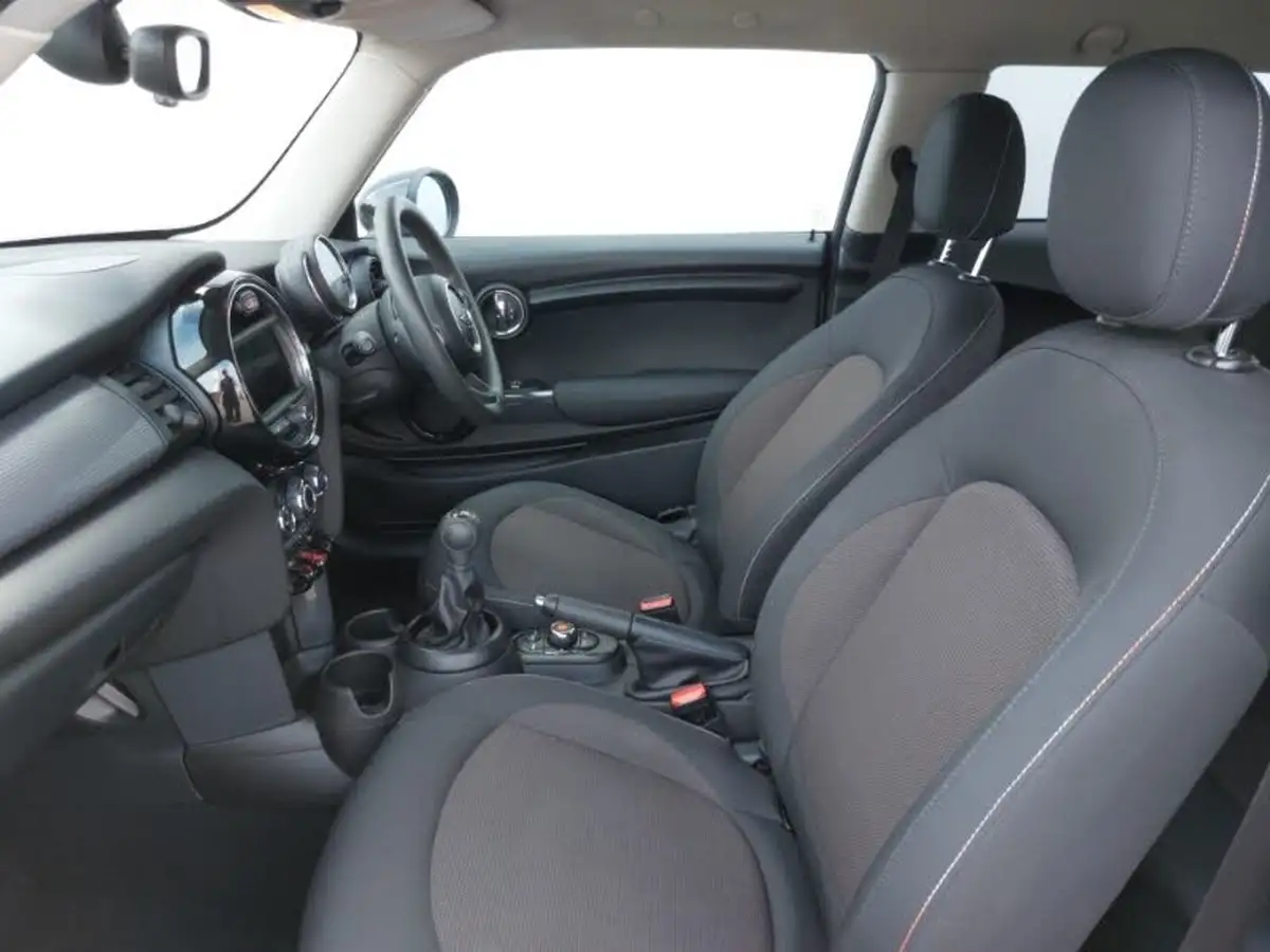 2018-mini-cooper-15-cooper-series-ii-ss-hatchback-3d-big-4