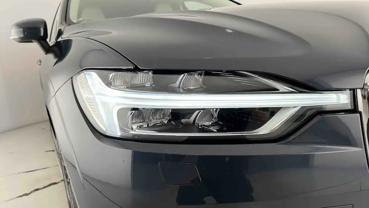 2020-volvo-xc60-20td-b4-inscription-expression-big-19
