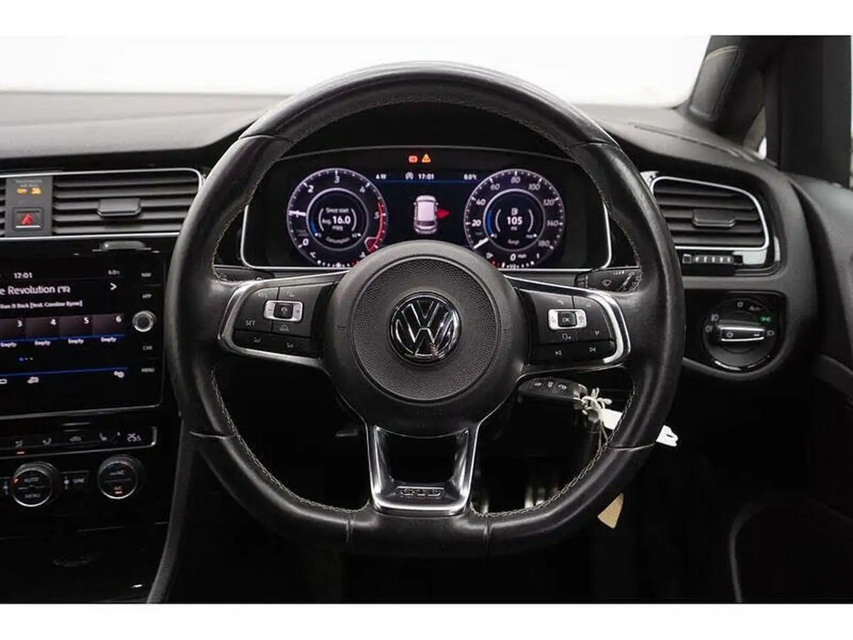 2017-volkswagen-golf-20tdi-gtd-blueline-ss-hatchback-5d-big-26