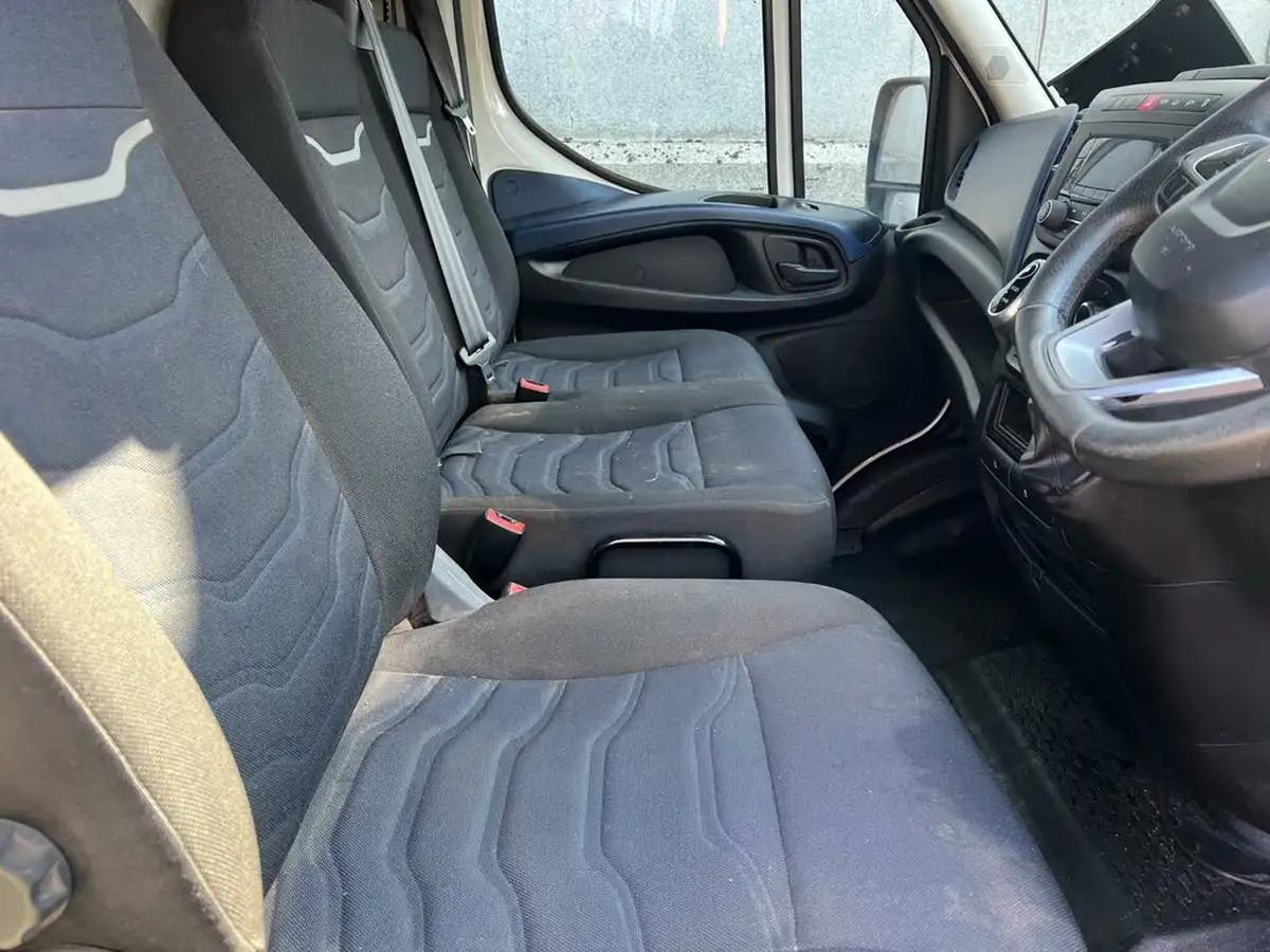 2020-iveco-daily-35c-class-23td-35c14v-business-4100lmm-h2-hi-matic-big-2