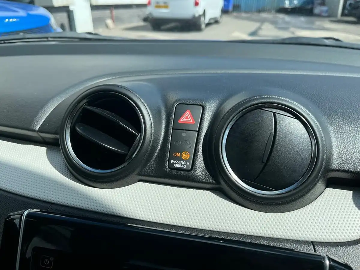 2024-suzuki-swift-12-dualjet-sz-l-big-27