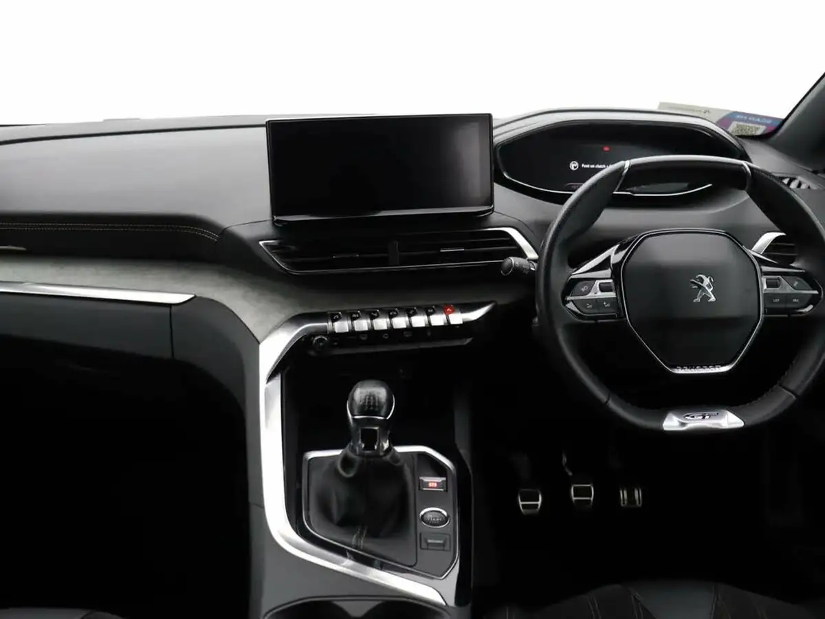 2021-peugeot-3008-suv-12-puretech-gt-big-12