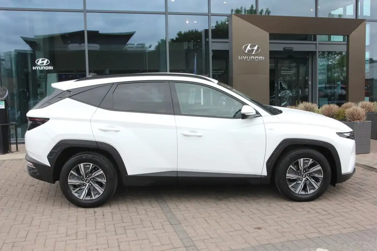 2021-hyundai-tucson-16-t-gdi-se-connect-150ps-48-volt-mhev-big-3