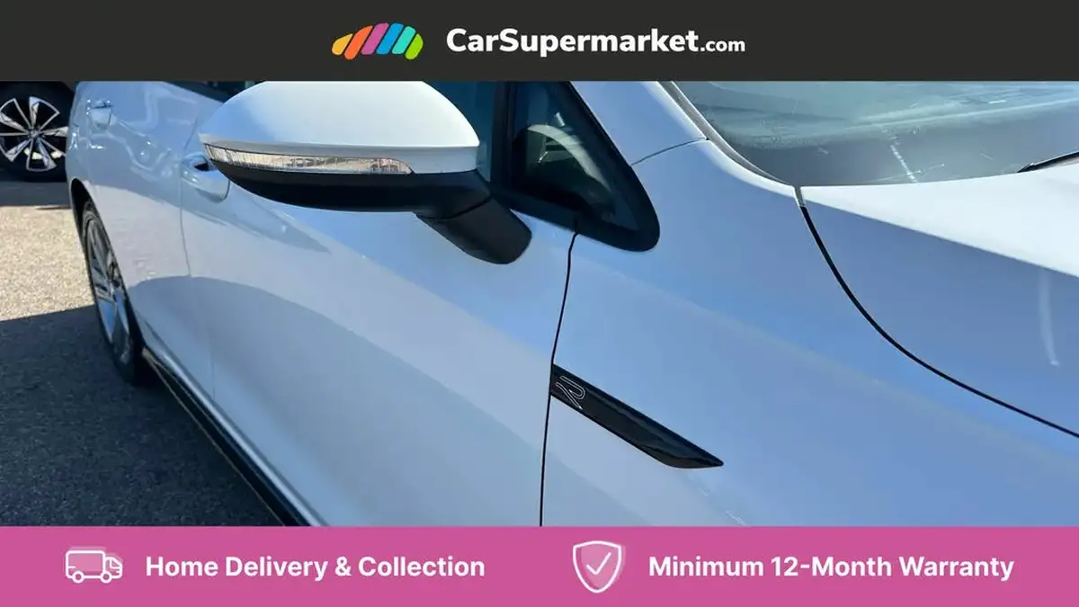 2022-volkswagen-golf-15-etsi-r-line-150ps-hatchback-big-10