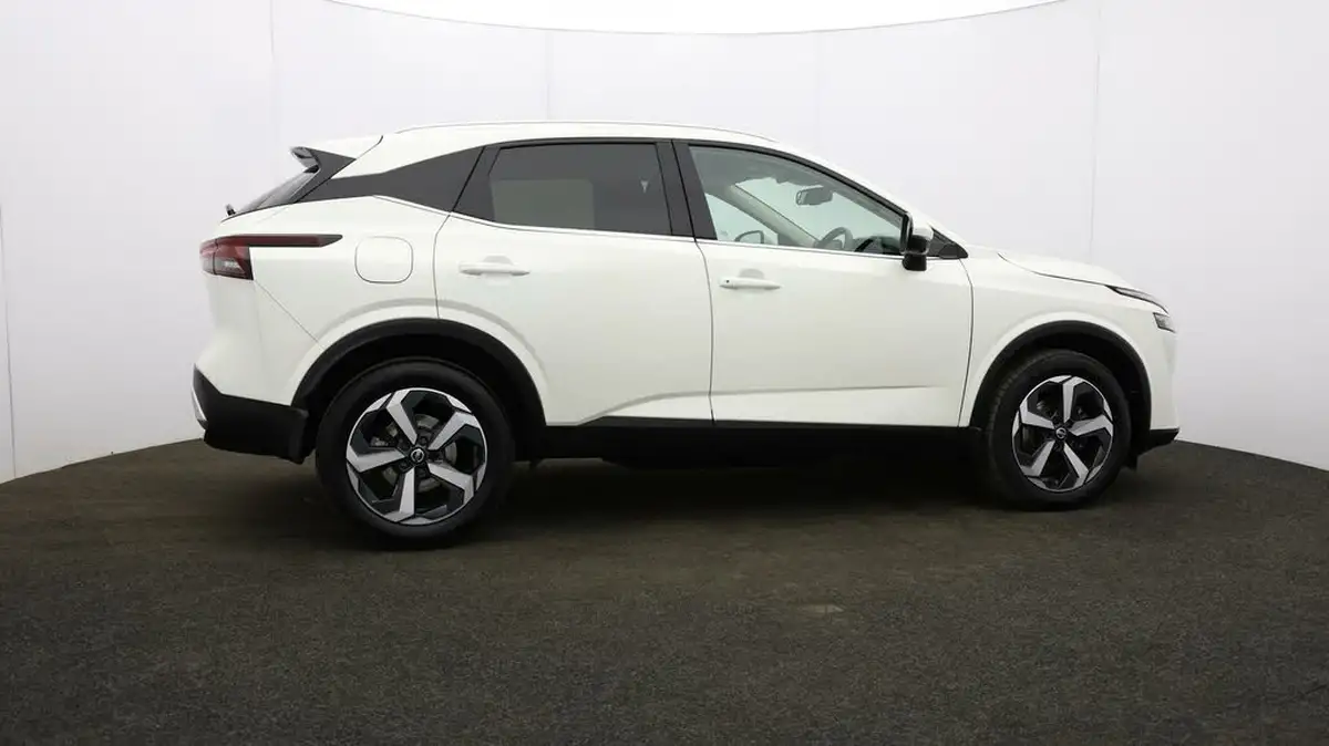 2021-nissan-qashqai-13-dig-t-premiere-edition-158ps-x-tronic-big-45