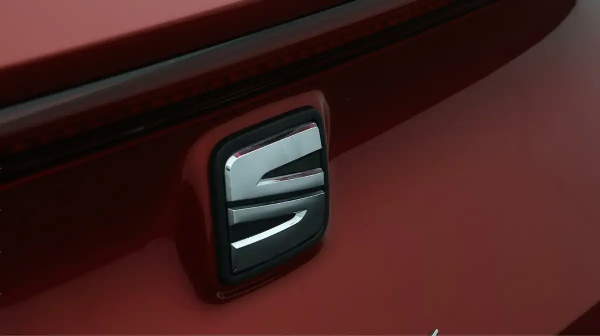 2021-seat-leon-15-etsi-xcellence-estate-big-19
