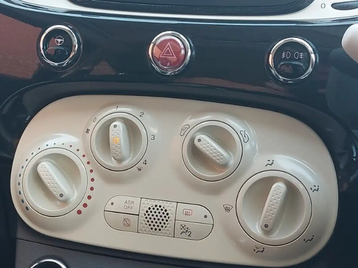 2022-fiat-500-10-dolcevita-big-16