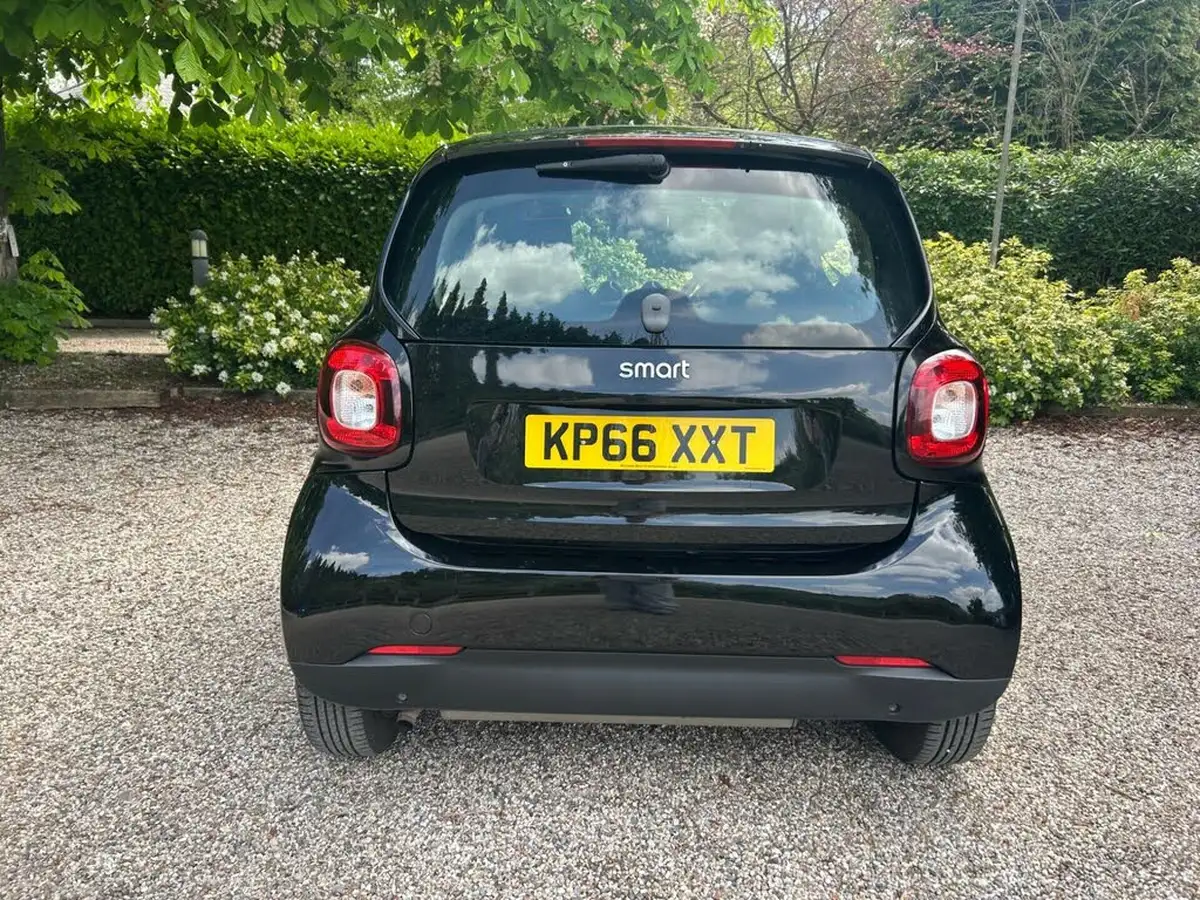 2017-smart-fortwo-10-prime-71bhp-ss-coupe-big-7