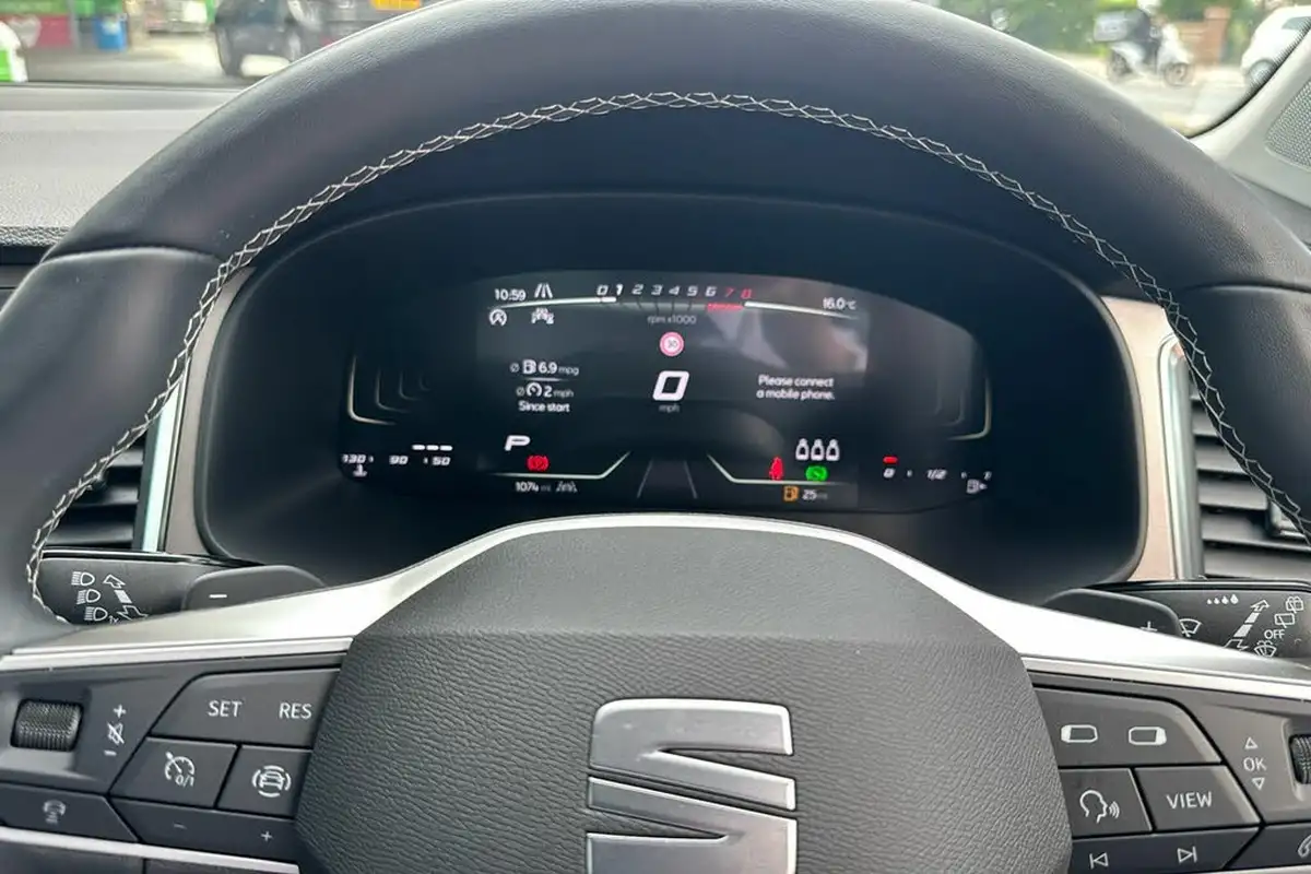 2024-seat-ateca-15-ecotsi-xperience-dsg-big-18