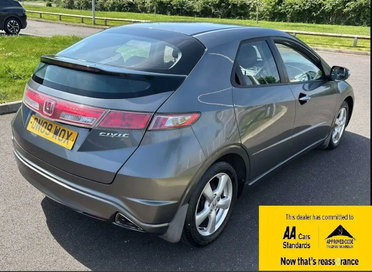 2009-honda-civic-18-se-auto-big-3