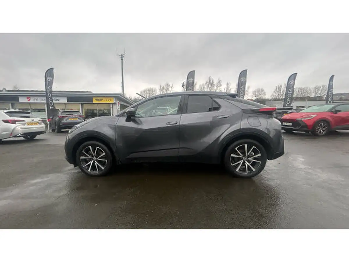 2024-toyota-c-hr-20-vvt-i-design-220bhp-plug-in-big-16