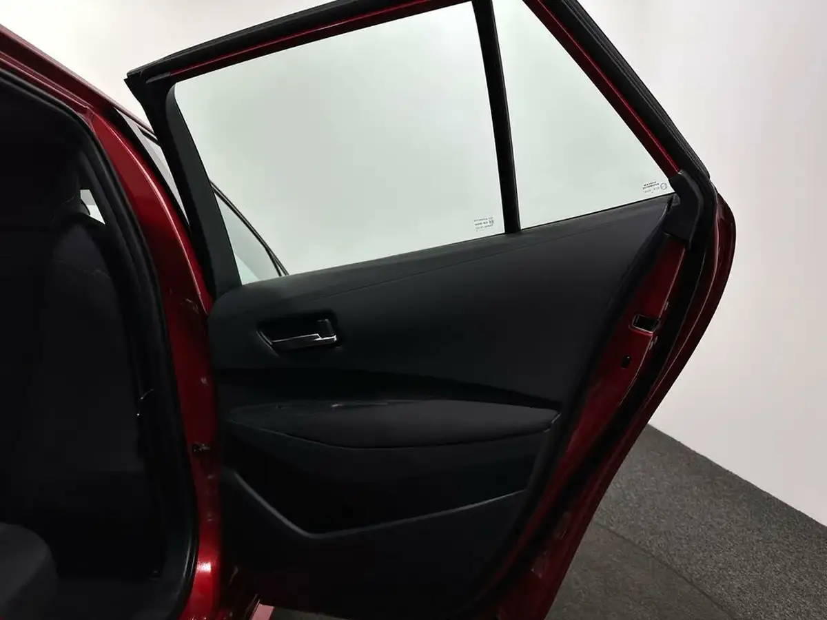 2022-toyota-corolla-18-vvt-i-icon-tech-spare-wheel-touring-sports-5d-big-42