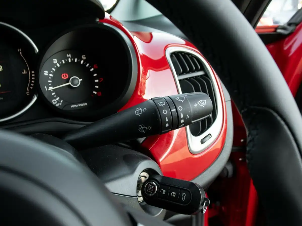 2018-fiat-500l-14-cross-big-17