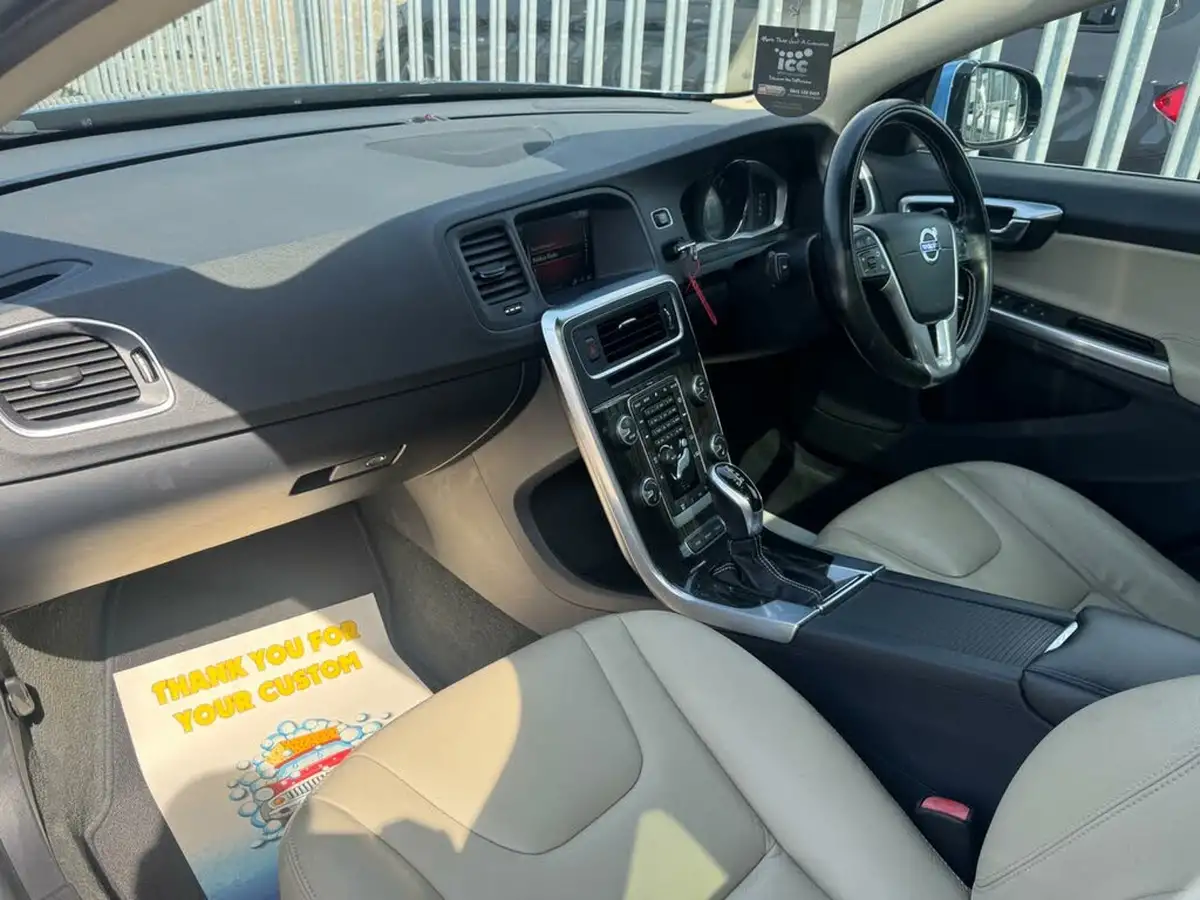 2014-volvo-v60-24td-d6-hybrid-big-50