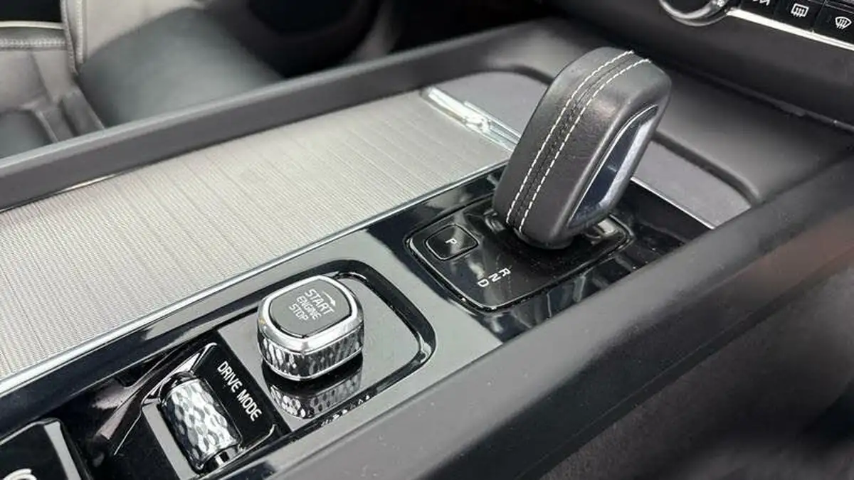 2021-volvo-xc60-20-t8-polestar-engineered-405bhp-twin-engine-big-6
