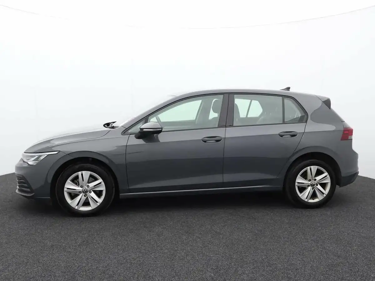 2022-volkswagen-golf-15-tsi-life-130ps-hatchback-big-3