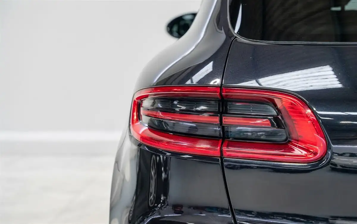 2014-porsche-macan-36-turbo-big-14