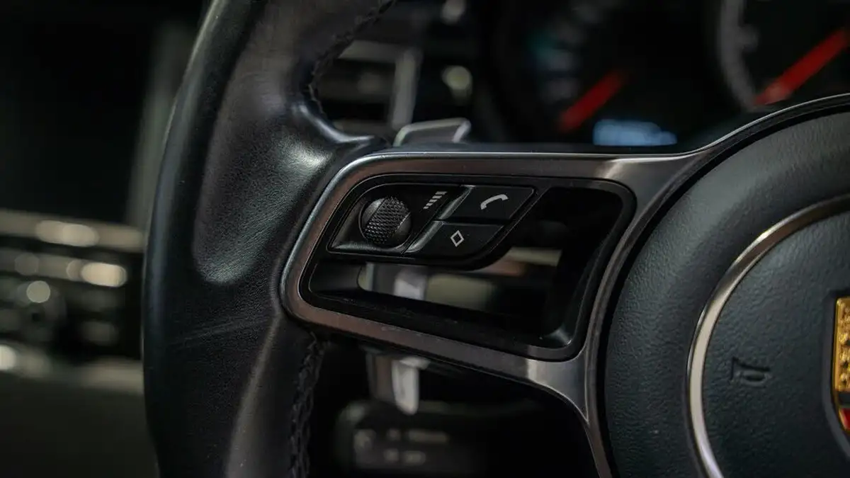 2014-porsche-macan-36-turbo-big-42