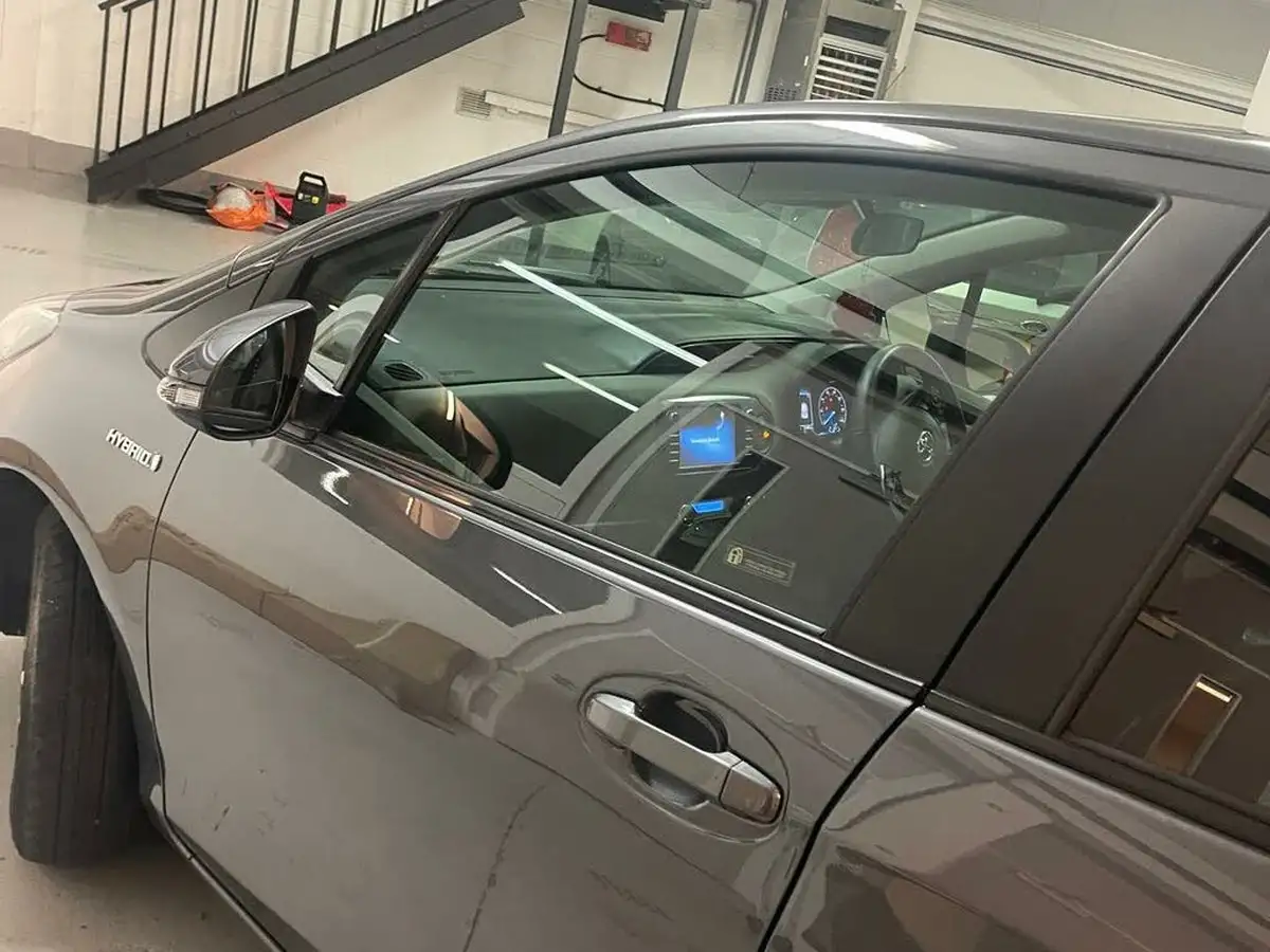 2019-toyota-yaris-15-vvt-i-icon-tech-98bhp-hybrid-1497cc-e-cvt-big-29