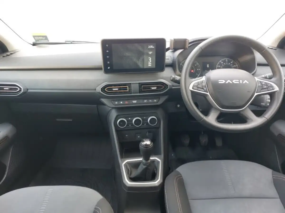 2023-dacia-sandero-stepway-10-tce-essential-90bhp-big-2